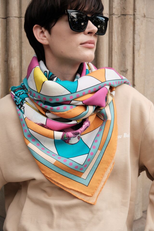 Venedik Maskeli Balosu / Mor ve Sarı / 140x140