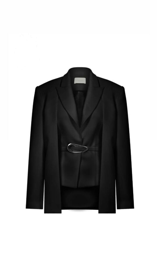 Elaine Blazer In Black