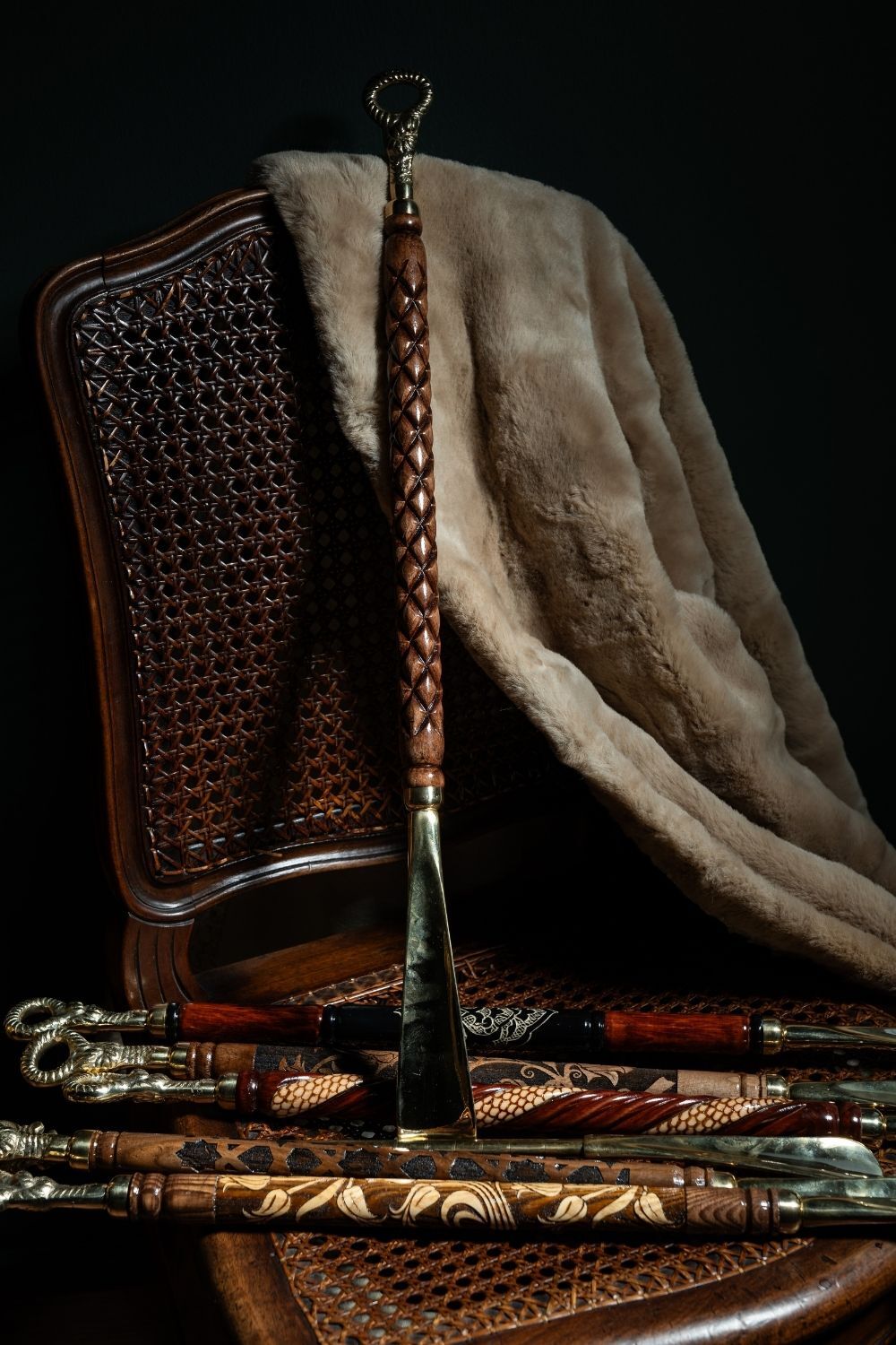 Ahşap Gövdeli Çekecek