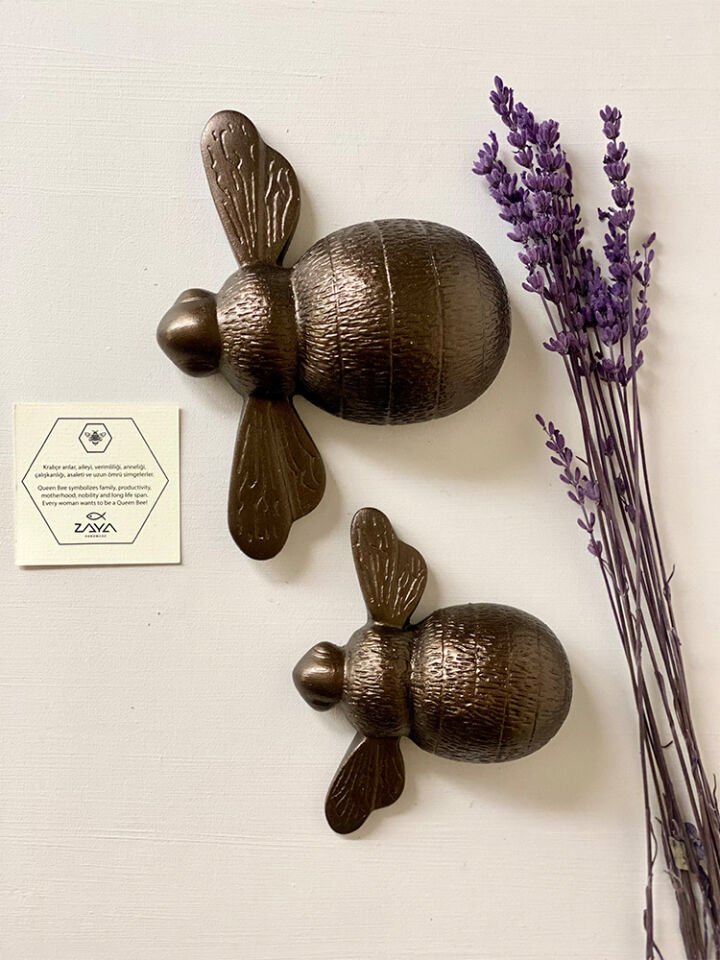 Büyük Kraliçe Arı